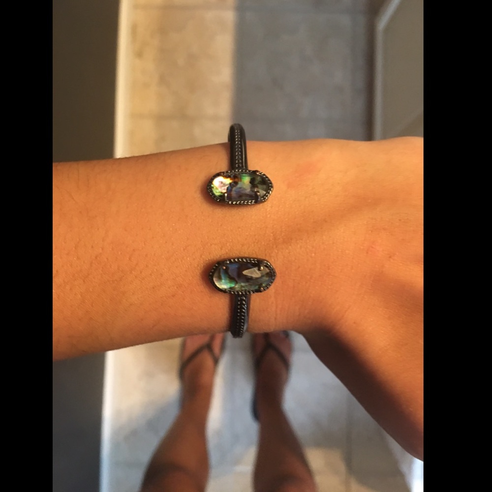 Kendra Scott bracelet